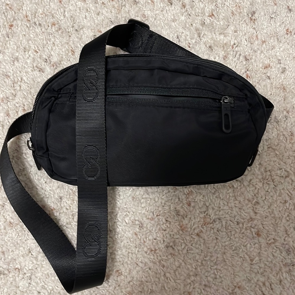 Hip pack by calia Carrie underwood
